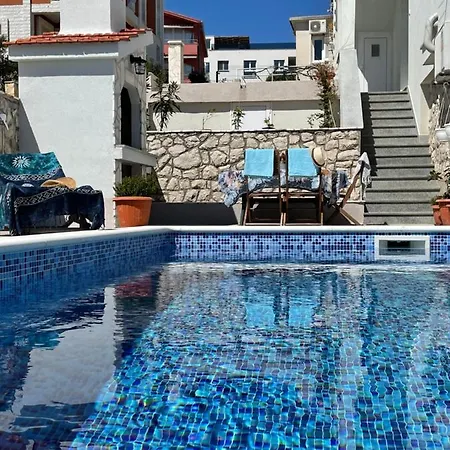 Dani Sea & Pool Daire *