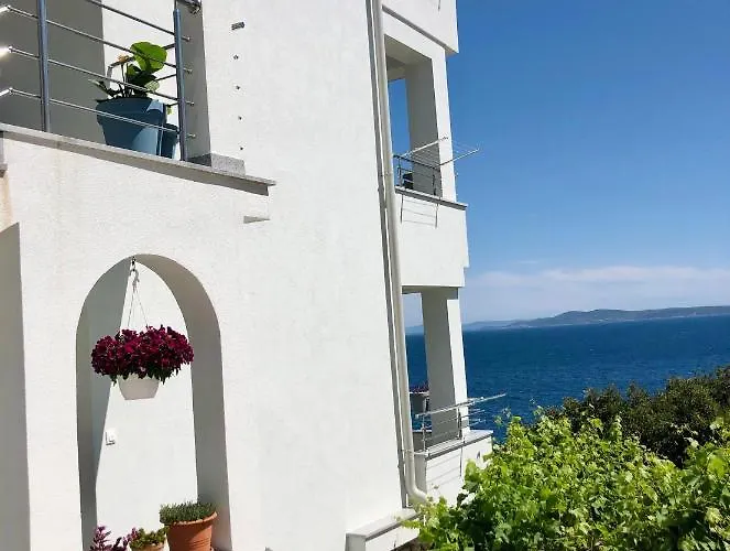 Dani Sea & Pool Apartment Trogir